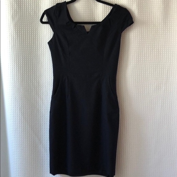 Lulu’s Dark Blue Dress size L - Picture 2 of 7